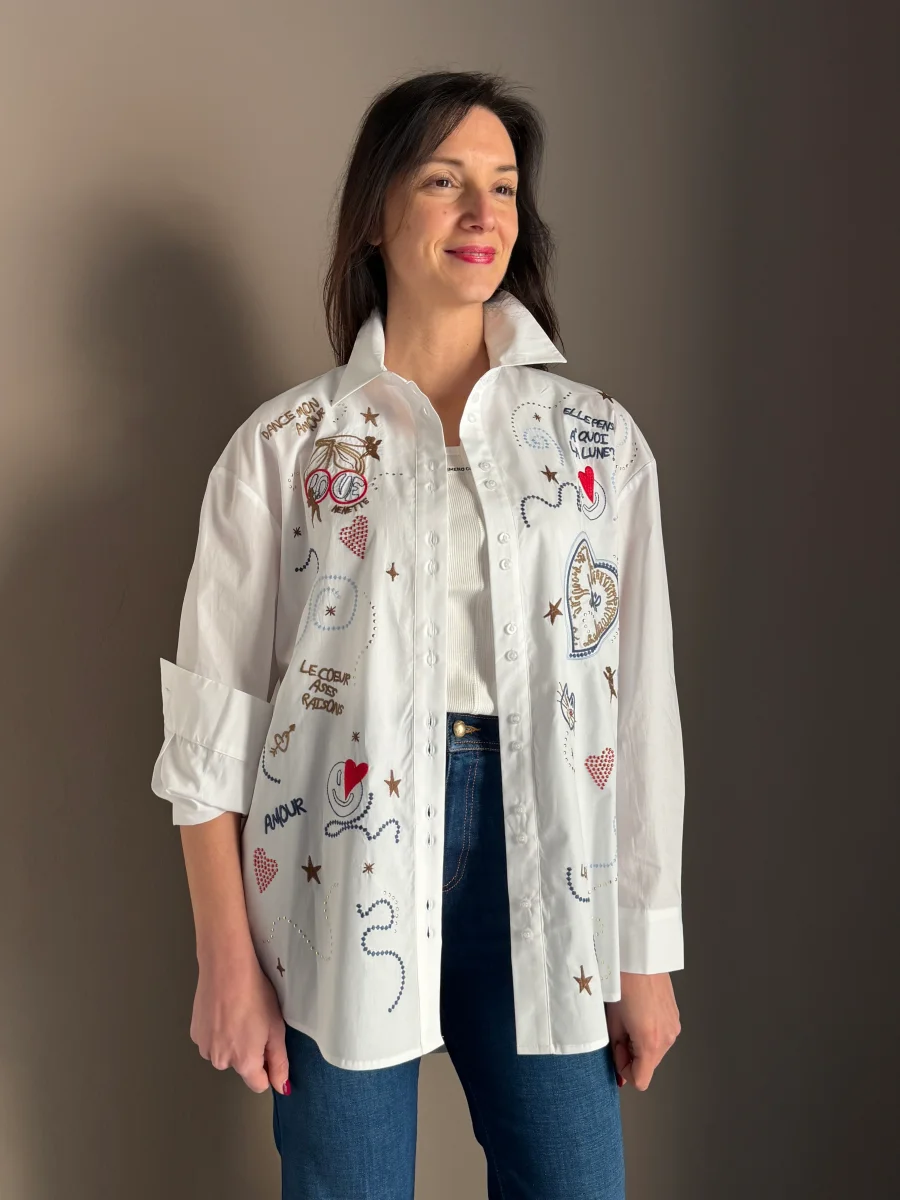 Camicia over in cotone con ricamo - immagine 2