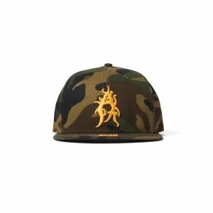 Cappello con ricami 3D