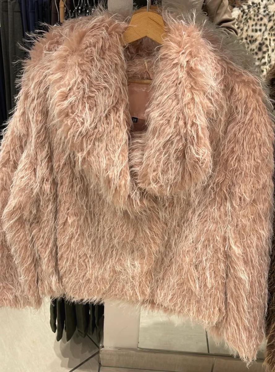 Ecofur a pelo riccio e lungo-modello crop con collo-foderata - immagine 5