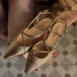 Slingback in laminato rose’