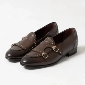 Mocassino Borchiato con Doppia Fibbia Marrone