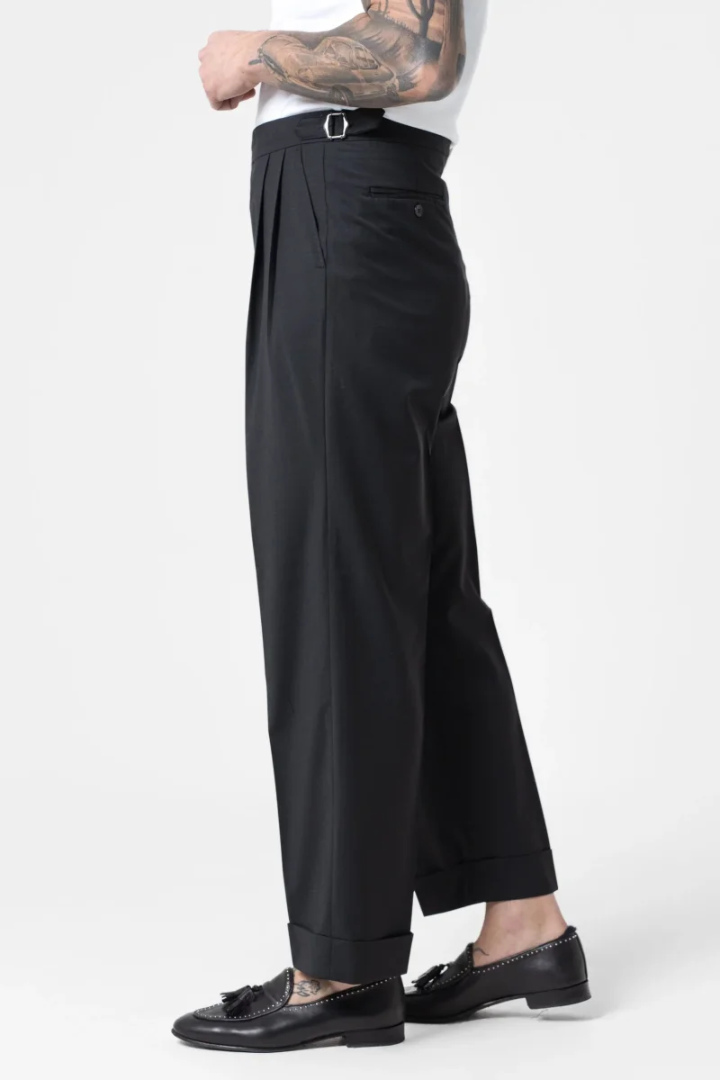 Pantalone Fondo Ampio e Fibbie Laterali Nero Milano - immagine 4