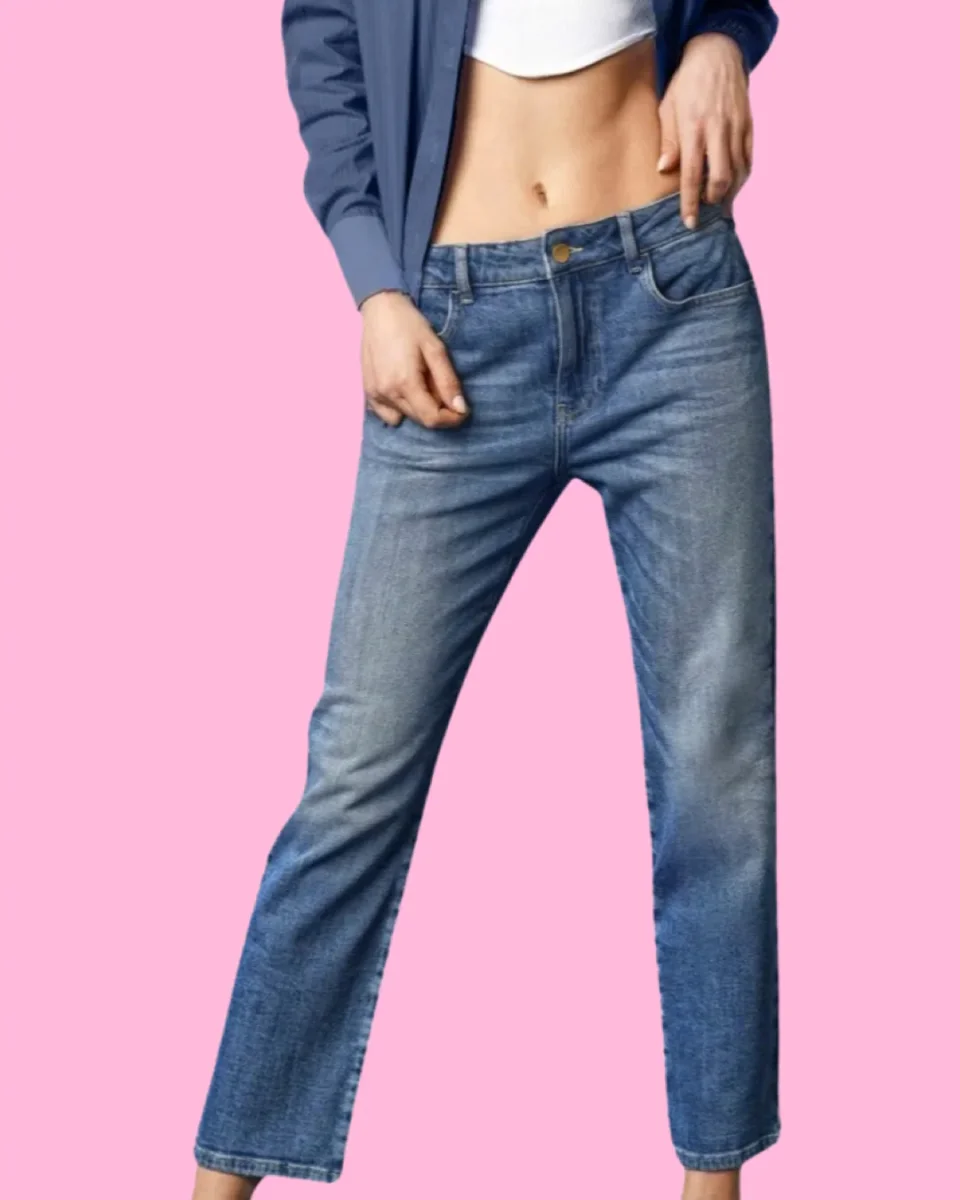Jeans "Regular Fit". Jeans denim resistente a gamba dritta vita media e chiusura con zip e bottone - immagine 2