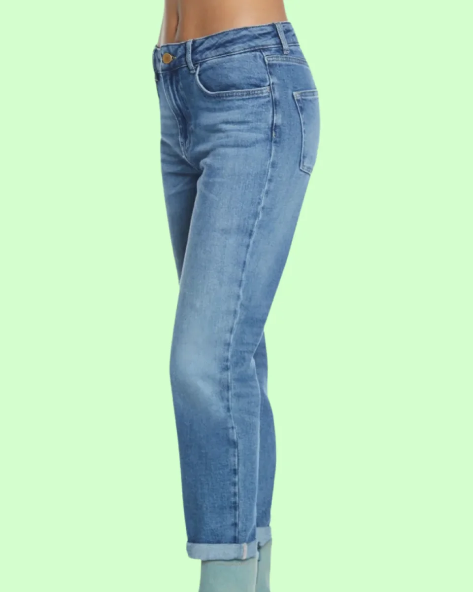 Jeans "Regular Fit". Jeans denim resistente a gamba dritta vita media e chiusura con zip e bottone - immagine 6
